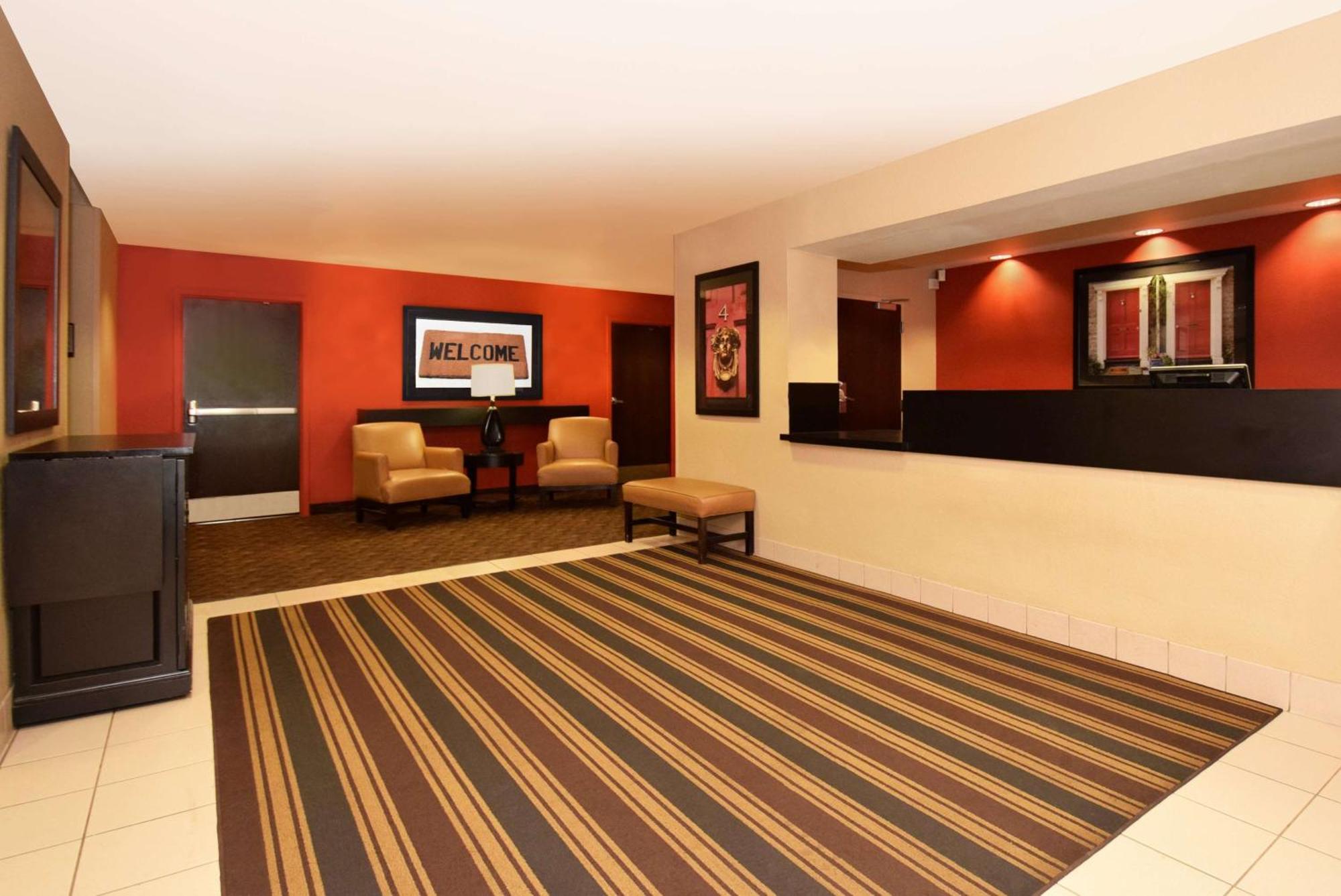เอ็กซ์เทนด์ สเตย์ อเมริกา ชิคาโก เวสต์มอนต์ โอ๊ก บรูก Hotel ภายนอก รูปภาพ