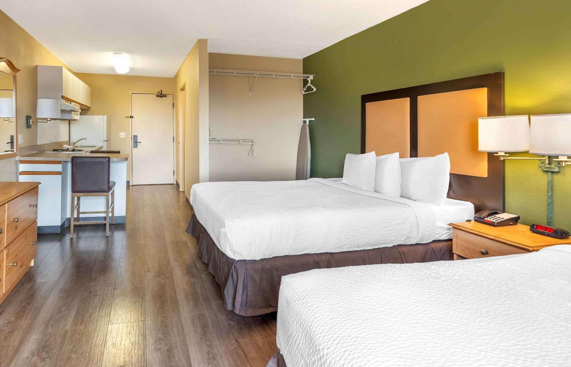 เอ็กซ์เทนด์ สเตย์ อเมริกา ชิคาโก เวสต์มอนต์ โอ๊ก บรูก Hotel ภายนอก รูปภาพ